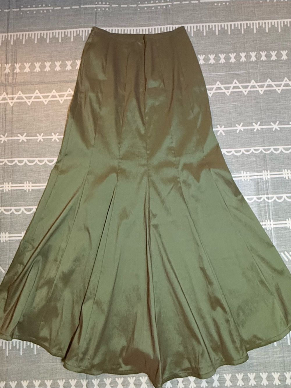 Vintage Y2K Tadashi Shoji Collection Olive Green Iridescent Mermaid Skirt - Picture 2 of 8
